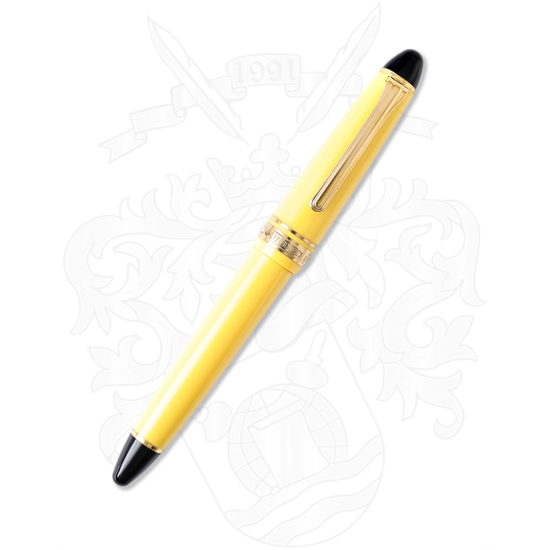 Sailor 1911S Yellow and Black Fountain Pen