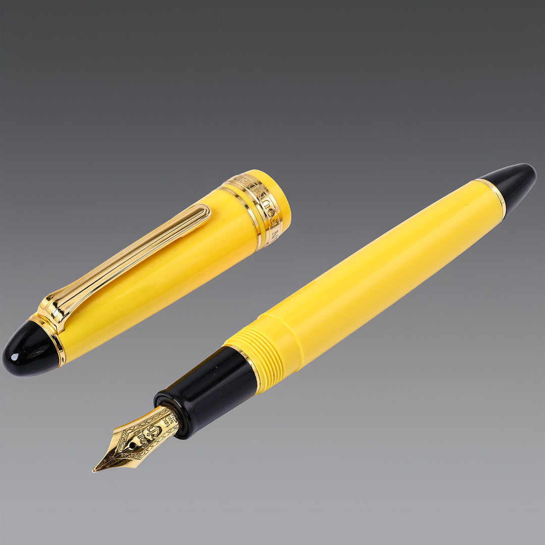 Sailor 1911S Yellow and Black Fountain Pen
