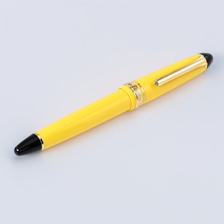 Sailor 1911S Yellow and Black Fountain Pen