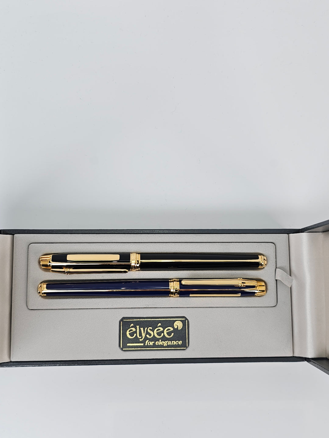 Elysee Parthenon Lacquer Classique 2 Pen Box Set - Black and Royal Blue 18k Nib medium