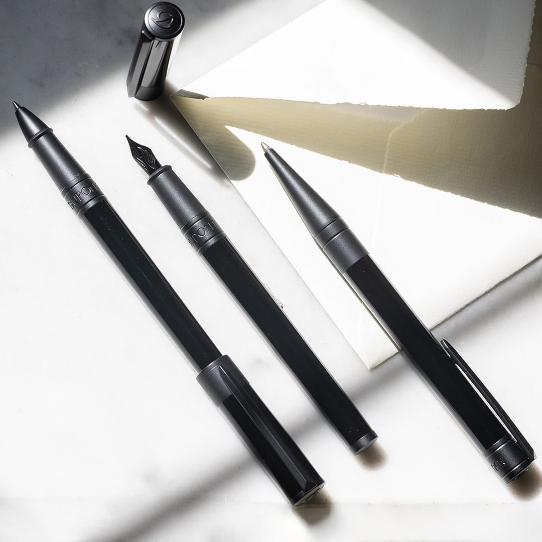 S.T. Dupont Initial Rollerball Black And Black Matte
