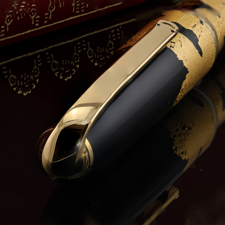 Cartier dandy Black Lacquer Gold Foils LE Founten Pen