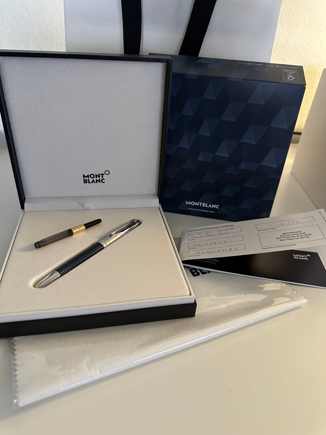 MontBlanc Meisterstück Solitaire Doué Blue Hour Classique Fountain Pen by Mont Blanc