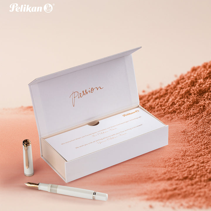 Pelikan Souverän M600 White & Rose Gold Special Edition