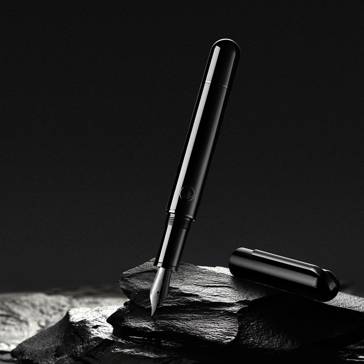 Nahvalur Nautilus Cephalopod Black Ebonite - Fountain Pen