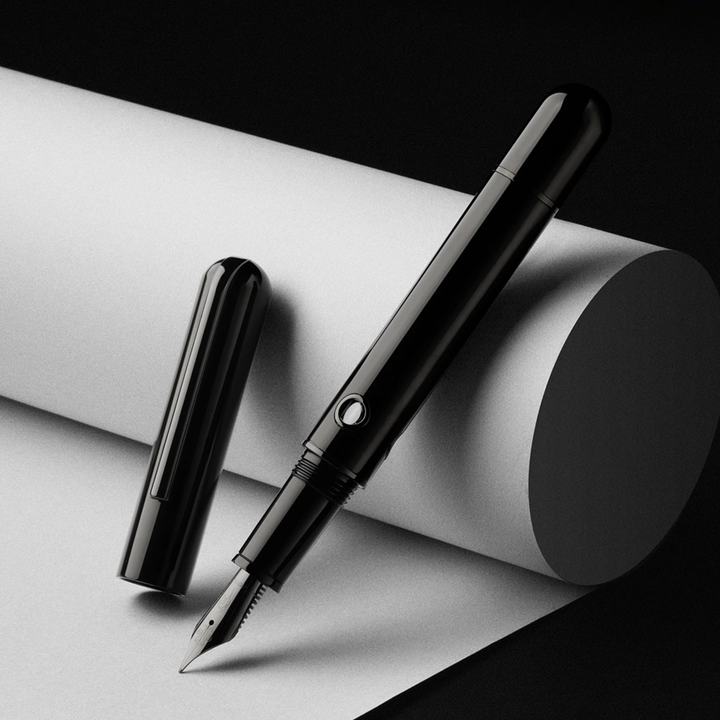 Nahvalur Nautilus Cephalopod Black Ebonite - Fountain Pen