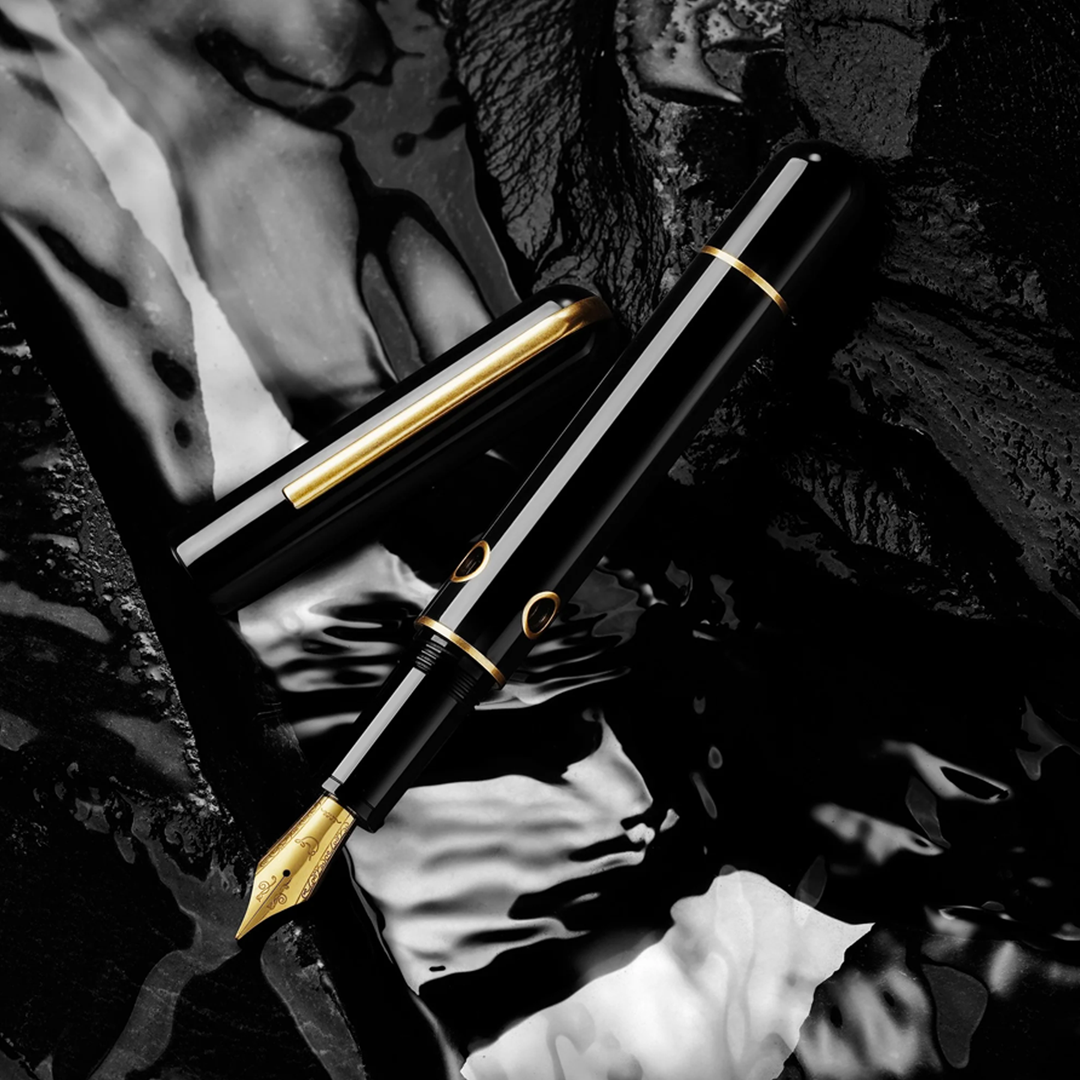 Nahvalur Nautilus Bronze Corydoras Ebonite - Fountain Pen