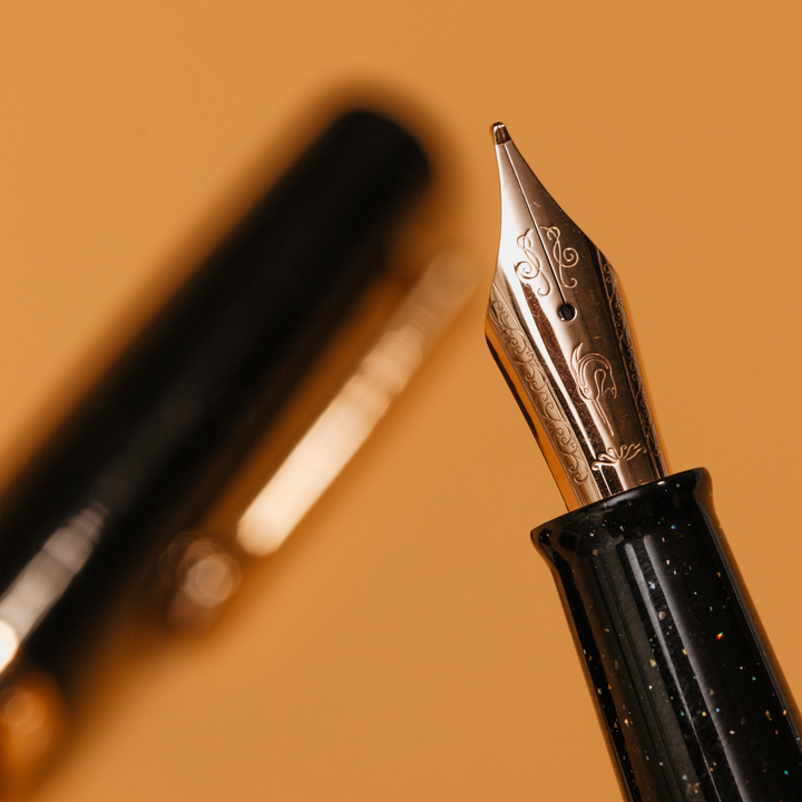 Nahvalur Original Plus Lovina Graphite - Fountain Pen