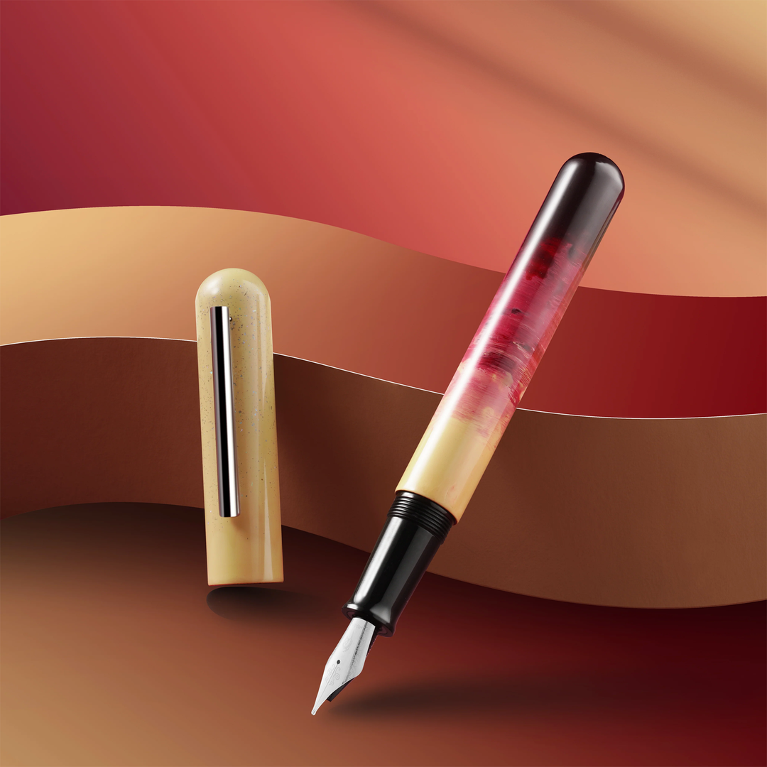 Nahvalur Ikkaku Gradient Urushi Fountain Pen