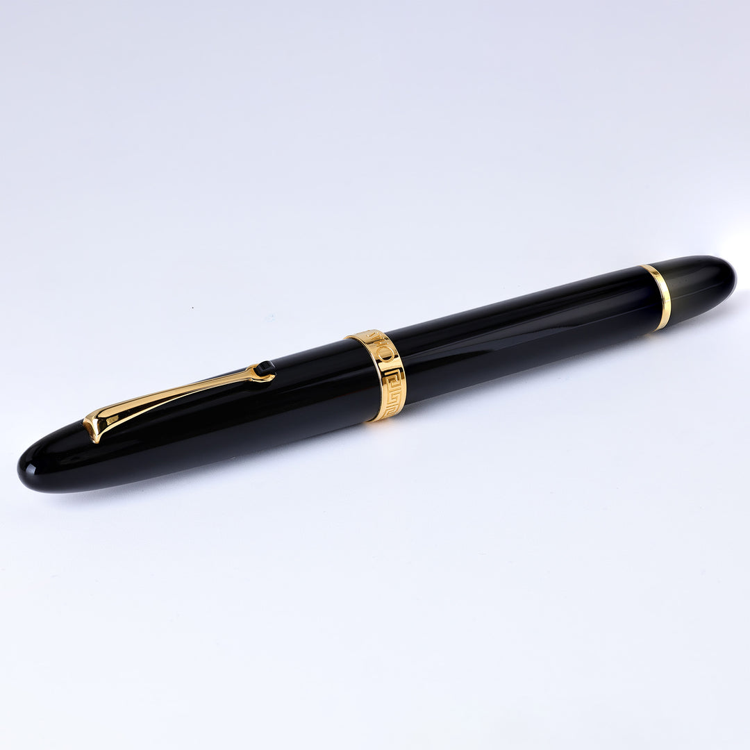 Omas Ogiva Black With Gold Trim Fountain Pen