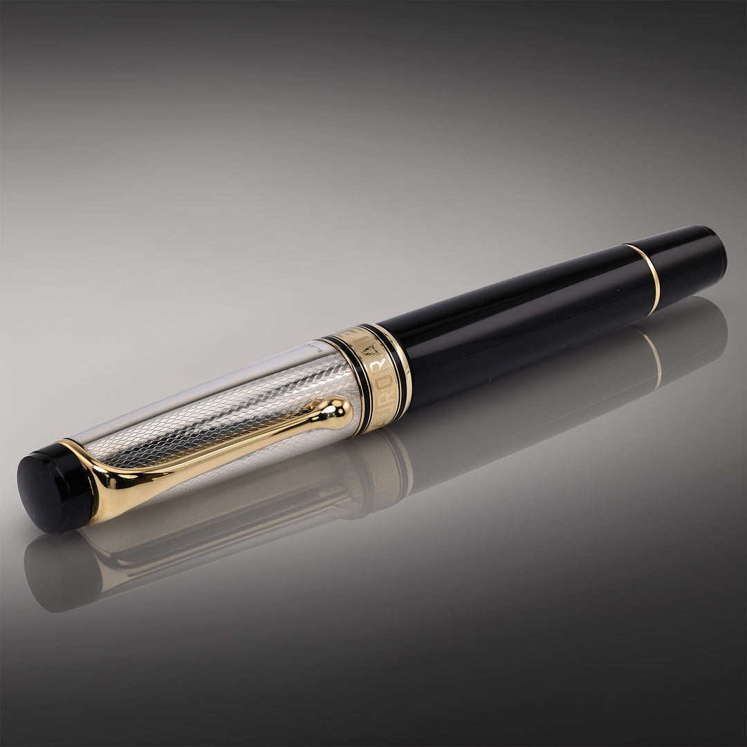 Aurora Optima Silver Cap Fountain Pen