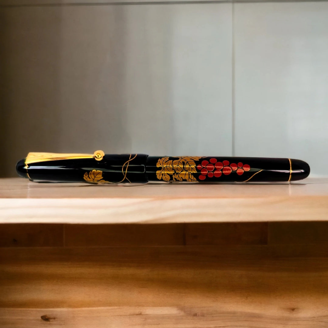 Namiki Nippon Art Red Grapes & Vine Fountain Pen