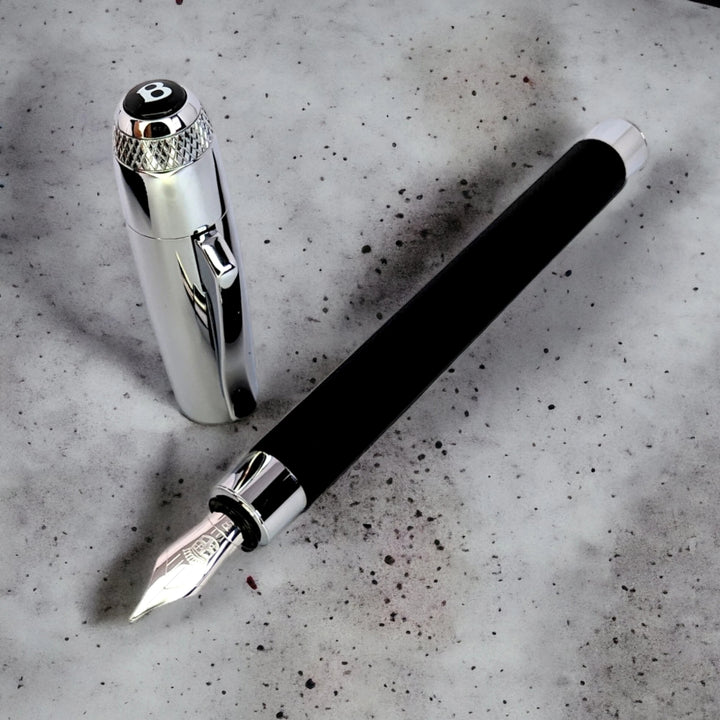 Graf von Faber-Castell Bentley Fountain Pen in Onyx