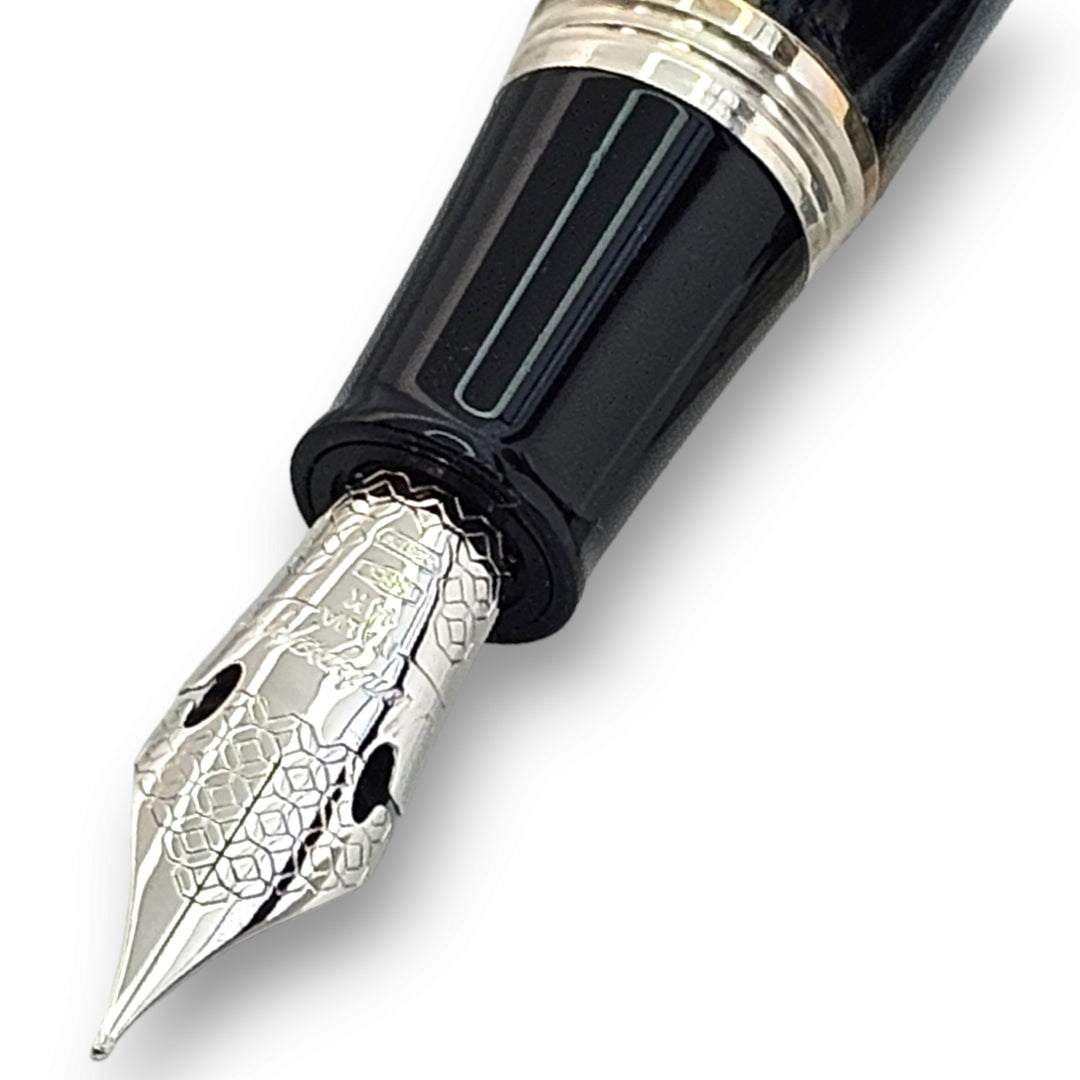 Montegrappa Miya 450 Fountain Pen with Flex Nib Black & White