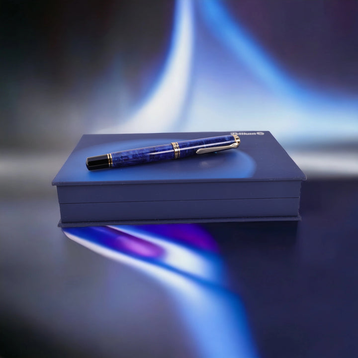 Pelikan M800 "Blue o Blue" Fountain Pen