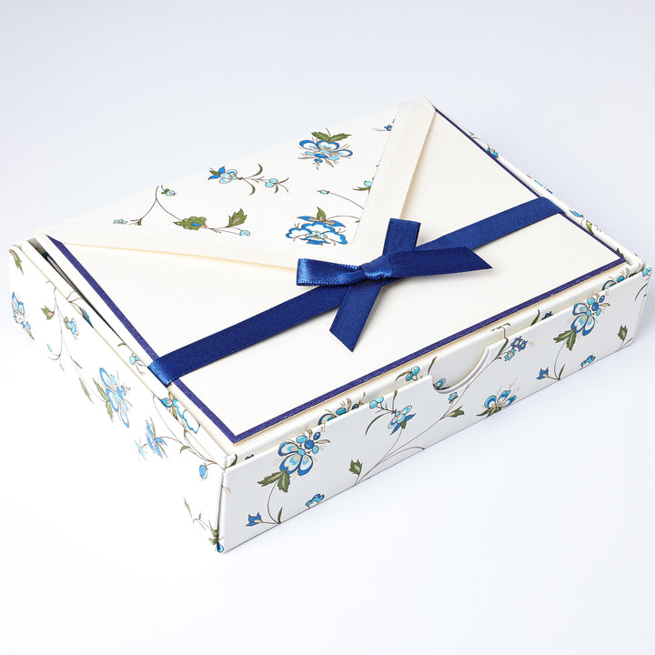 Blue Floral Motive Folded cards and Envelopes 4.25”x 6.25” (10ct.) | Rossi 1931 Italian Stationery