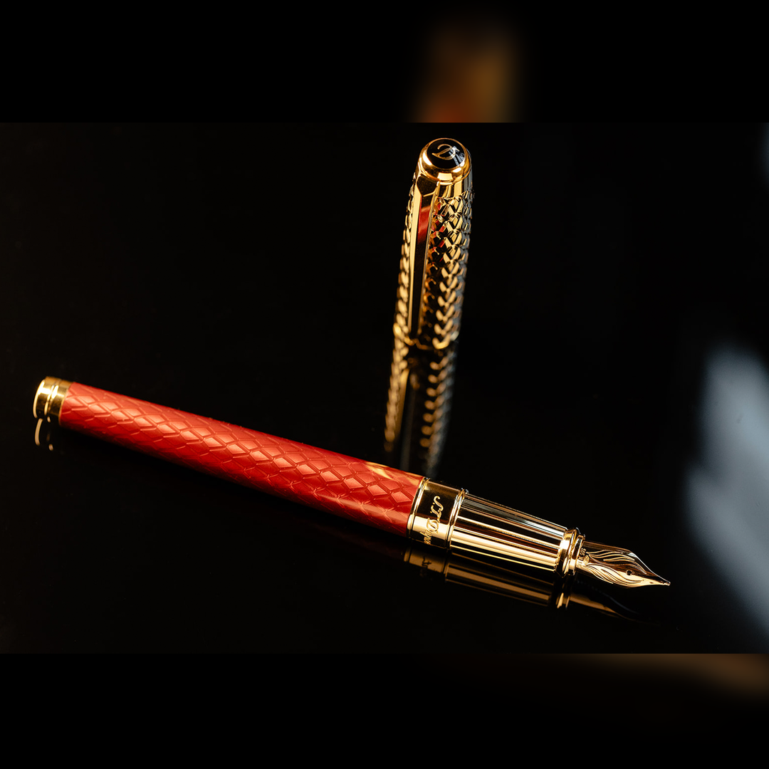 S.T. Dupont Line D Eternity Large Dragon Scales - Fountain Pen