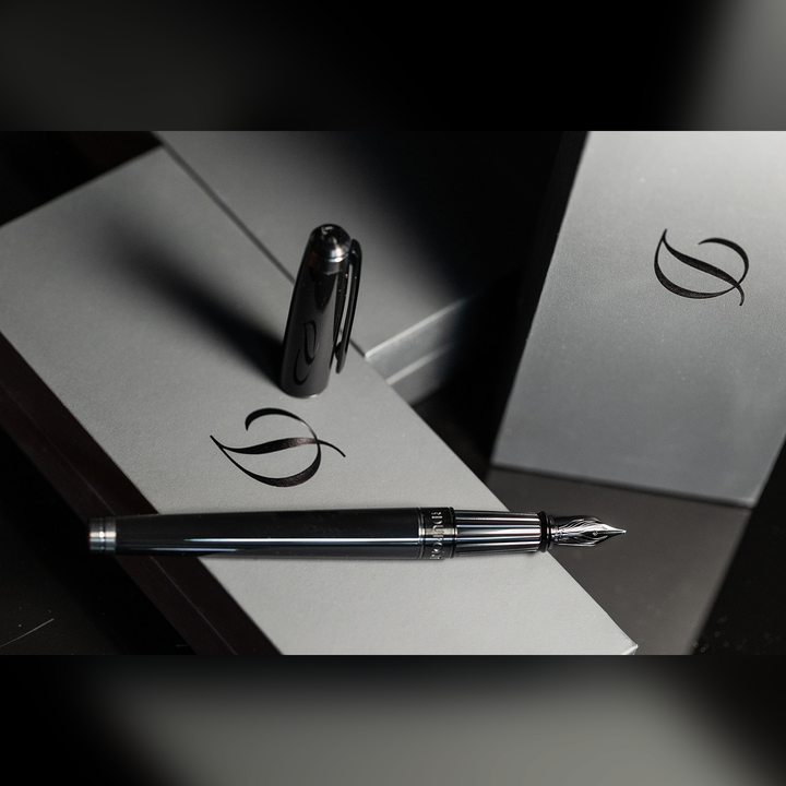 S.T. Dupont Line D Eternity Large Silky Black - Fountain Pen
