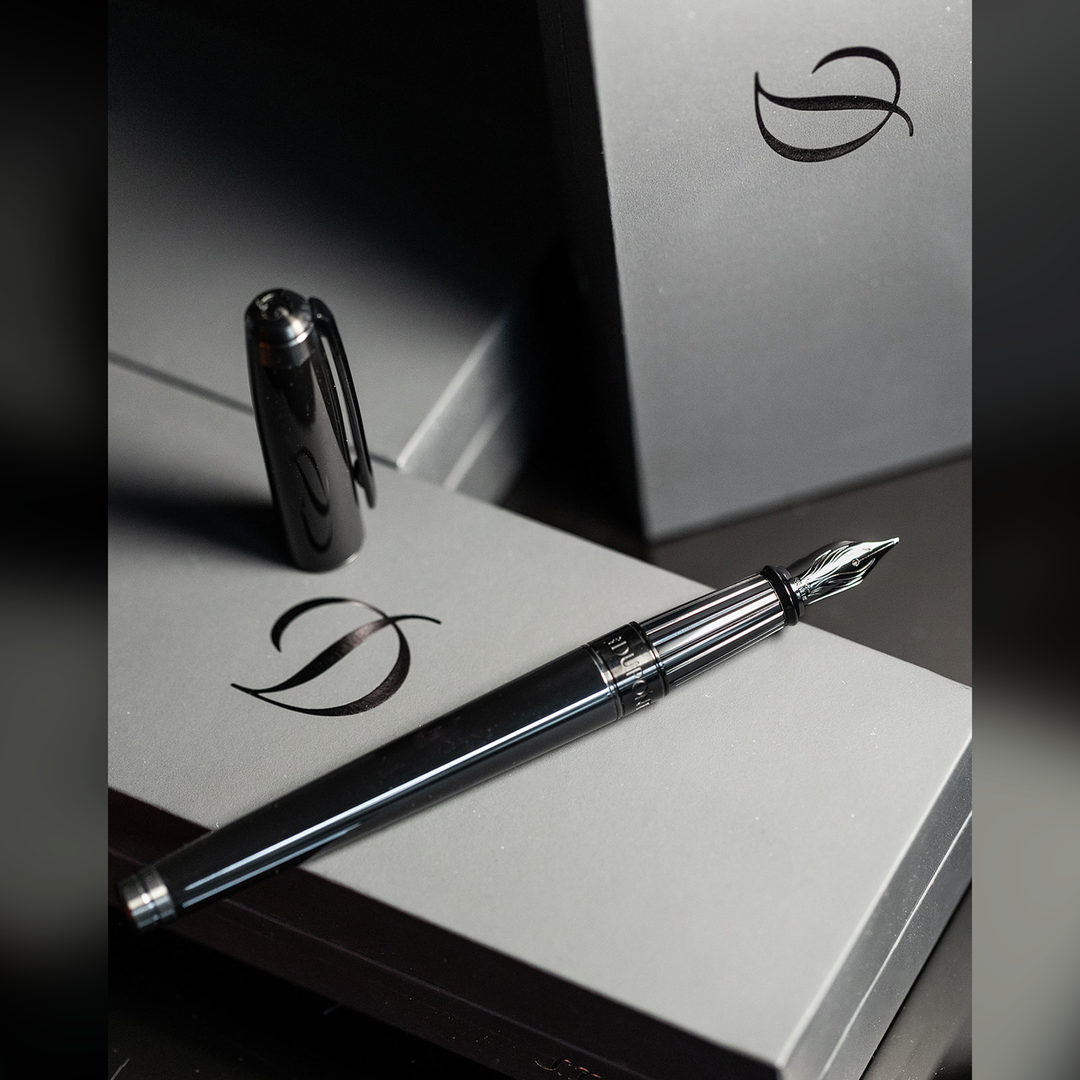 S.T. Dupont Line D Eternity Large Silky Black - Fountain Pen