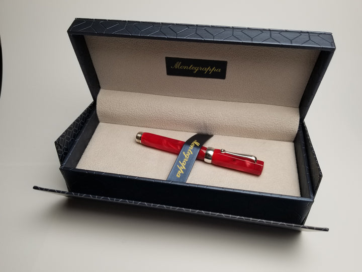 Montegrappa Micra Mini Fountain Pen 18k - Marbled Red