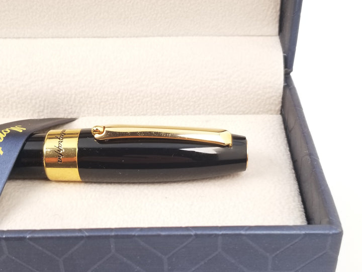 Montegrappa Fortuna Fountain Pen - Black And Gold