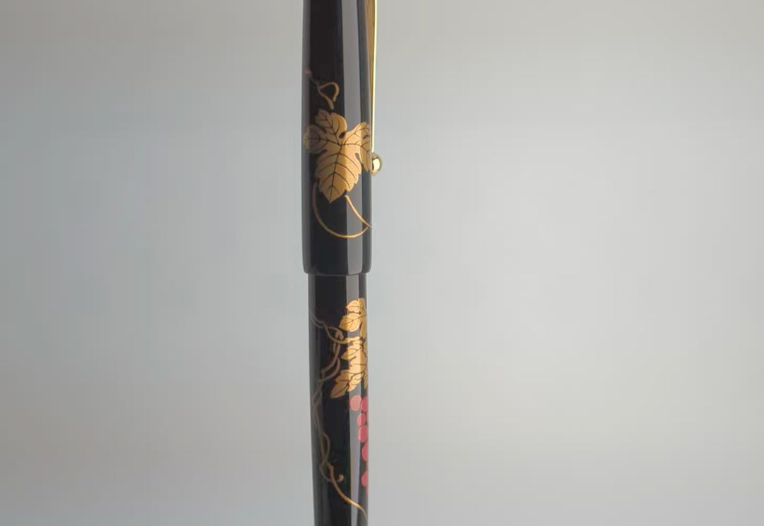 Namiki Nippon Art Red Grapes & Vine Fountain Pen