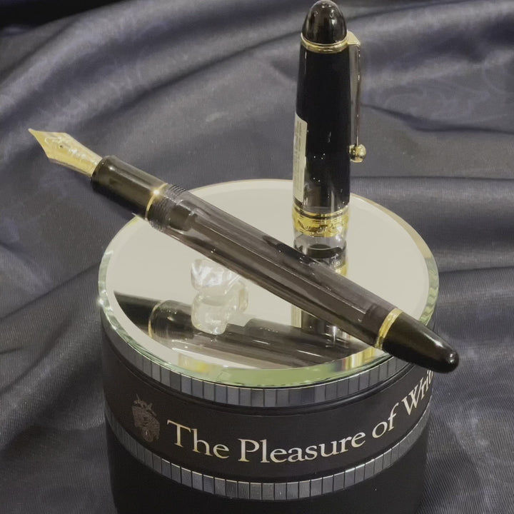 Pilot Custom 823 Fountain Pen - Amber