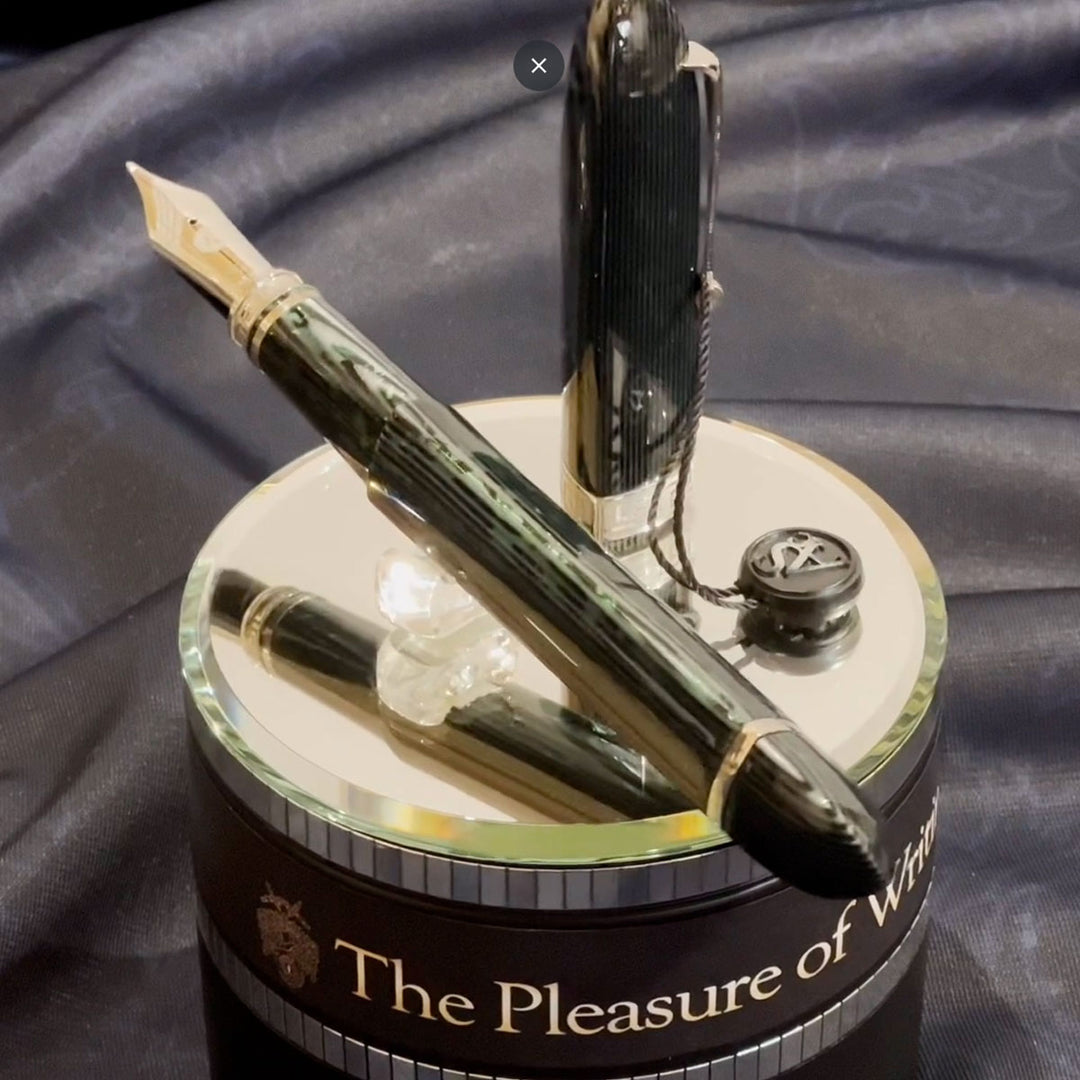 Armando Simoni Club Triangolo Arco Verde Rhodium Trim