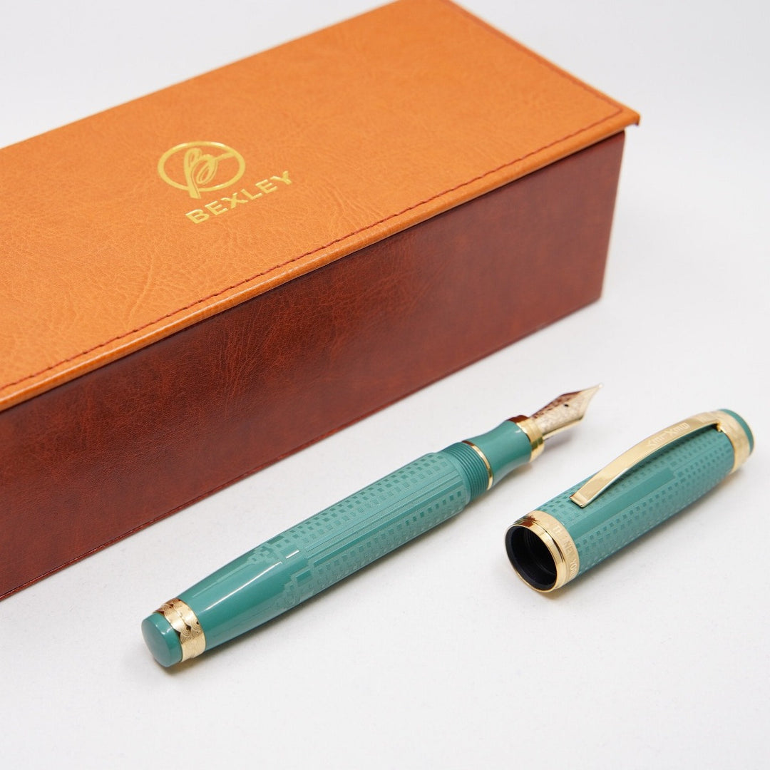 Bexley New Yorker Empire State Building Chased - Green Ebonite