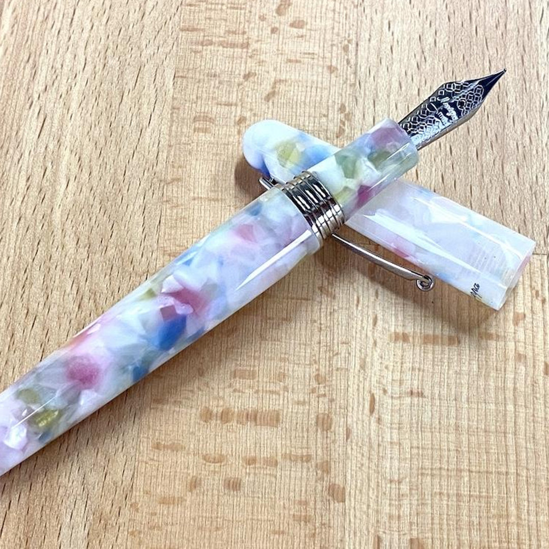 Montegrappa Elmo Fountain Pen - Graffiti Marshmallow Limited Edition
