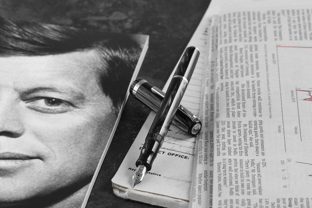 Esterbrook JR Pocket Fountain Pen - Tuxedo Black