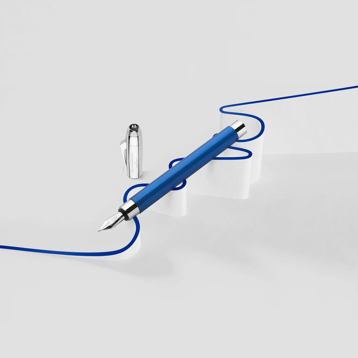 Graf von Faber-Castell Bentley Fountain Pen in Sequin Blue