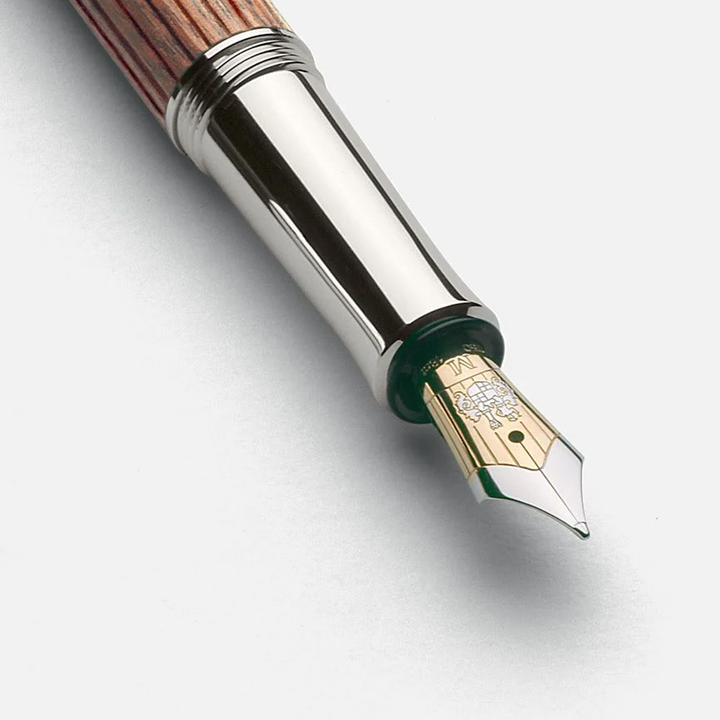 Graf von Faber-Castell Classic Pernambuco Fountain Pen