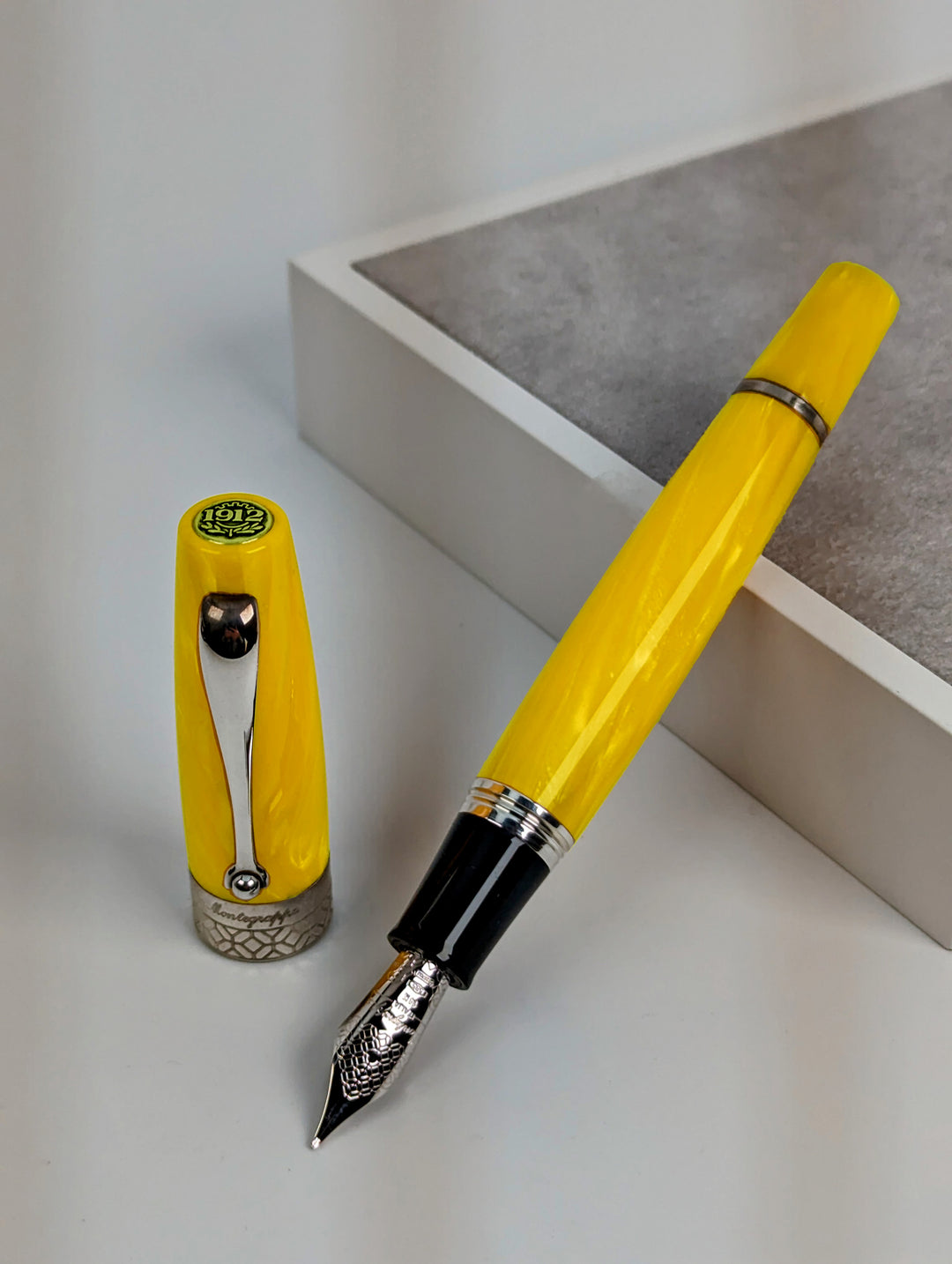 Montegrappa Miya 450 LE Fountain Pen - Yellow