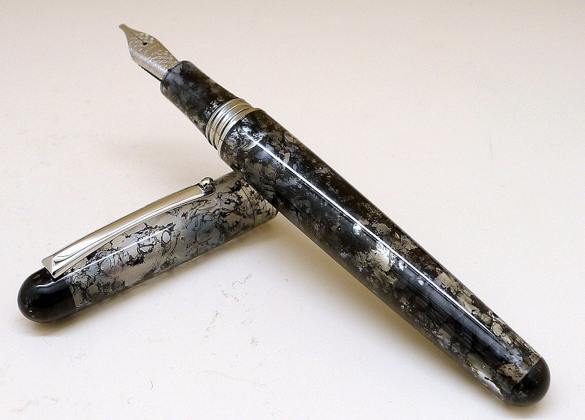 Montegrappa Elmo Ambiente Fountain Pen - Charcoal