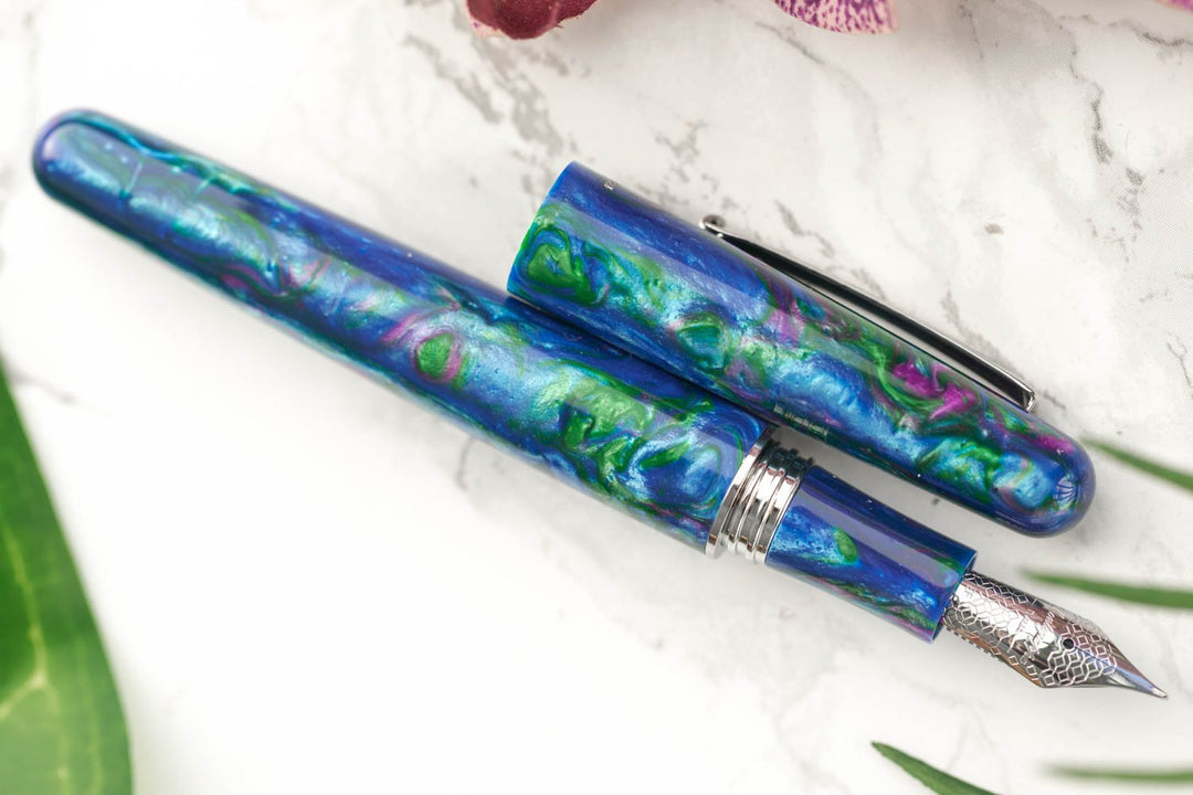 Montegrappa Elmo 01 Fountain Pen - Blue Cross Gentian