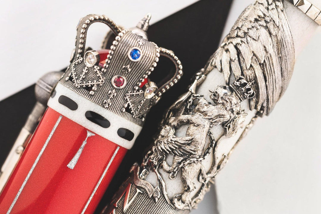 Montegrappa Queen: A Night at the Opera Fountain Pen - Silver
