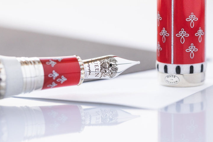 Montegrappa Queen: A Night at the Opera Fountain Pen - Silver