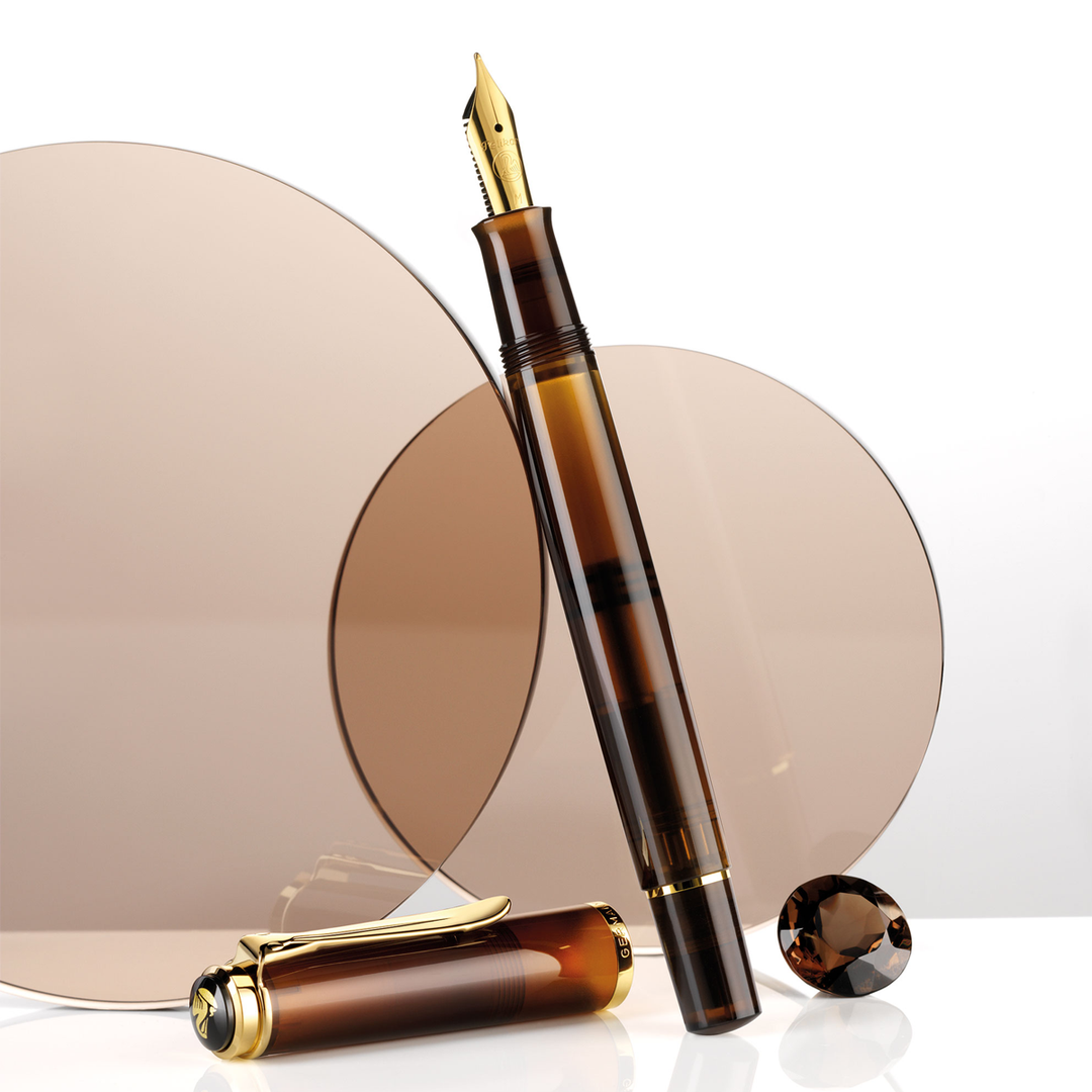 Pelikan M200 Classic Fountain Pen Set with 2017 Ink of the Year - Smoky Quartz