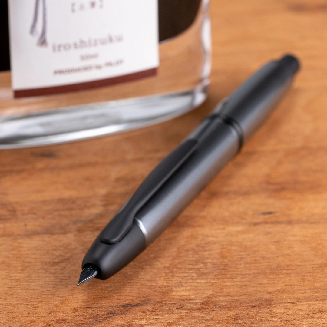 Pilot Vanishing Point Gun Metal / Black Matte Fountain Pen