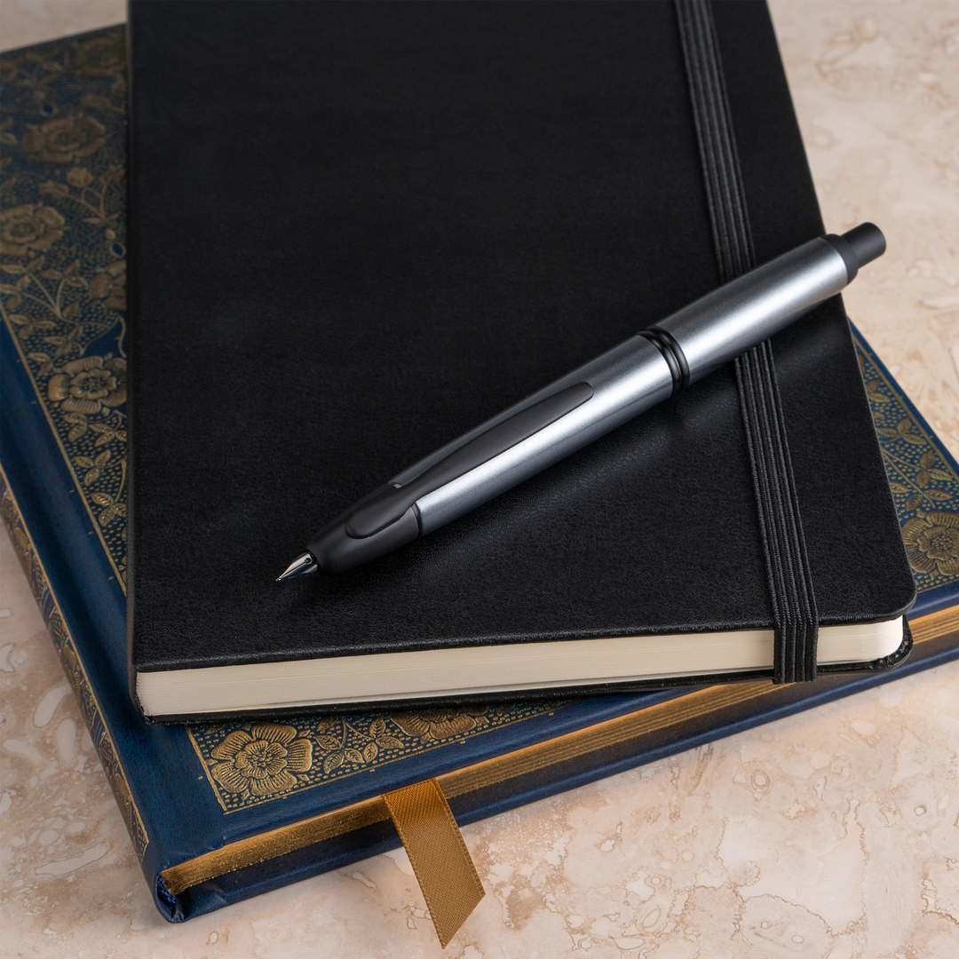 Pilot Vanishing Point Gun Metal / Black Matte Fountain Pen