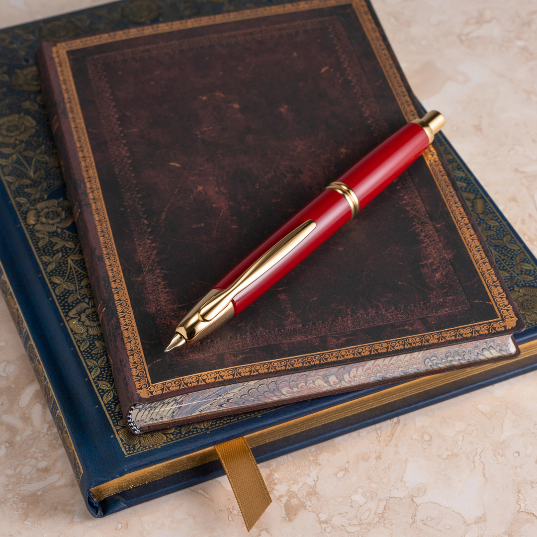 Pilot Vanishing Point Red / Gold Fountain Pen