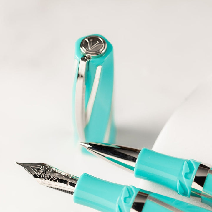 Visconti Divina Elegance Oversize Wave - Fountain Pen