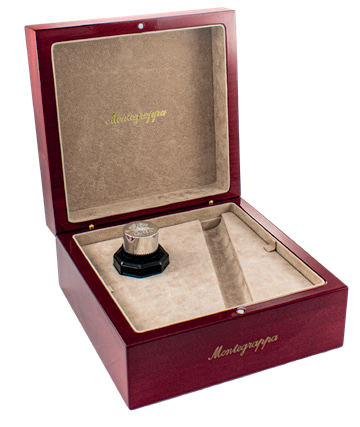Montegrappa Queen: A Night at the Opera Fountain Pen - Gold