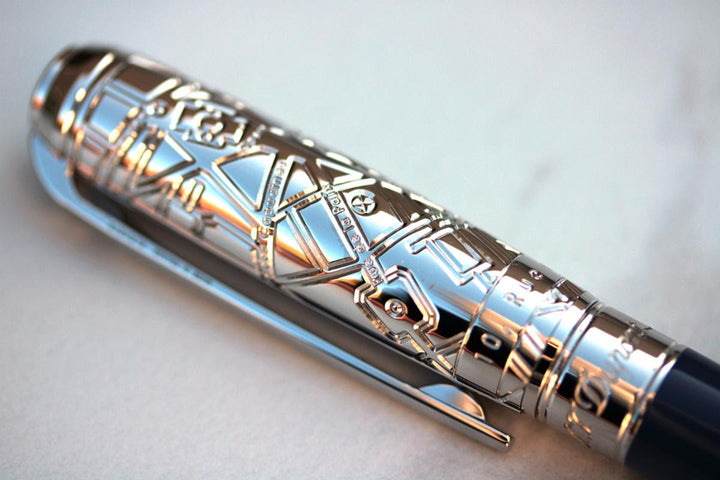 S.T. Dupont Line D Medium Fountain Pen - Paris