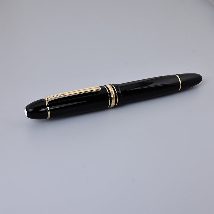 Montblanc Meisterstück 149 "Diplomat" Gold Fountain Pen