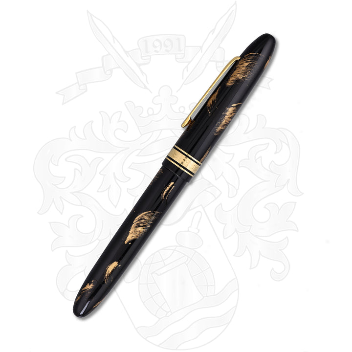 Omas Ogiva Black and Gold Maki-e Fountain Pen