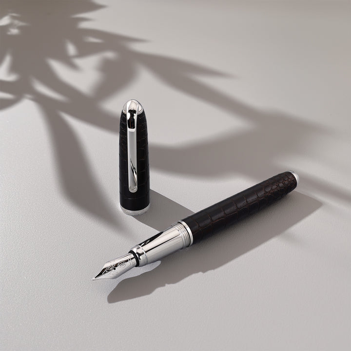 Cartier Louis Cartier Dandy Crocodile Ebony Limited Edition Fountain Pen