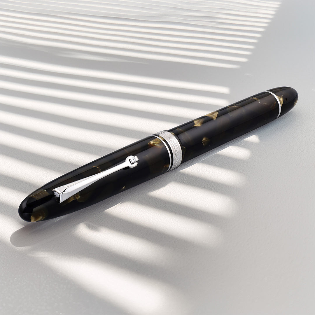 OMAS Ogiva Saft Green Fountain Pen
