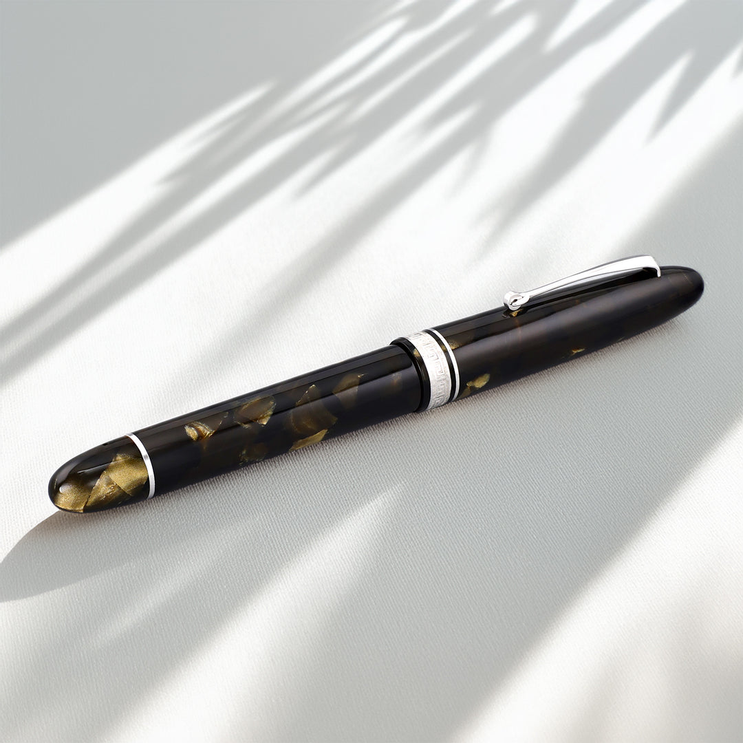 OMAS Ogiva Saft Green Fountain Pen